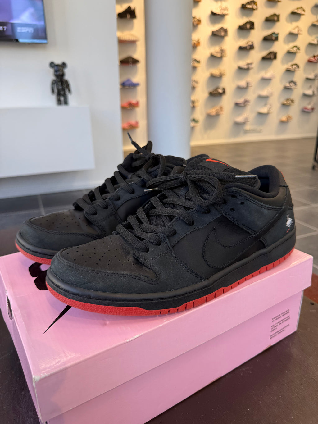 Nike SB Dunk Low Black Pigeon (EU: 46)