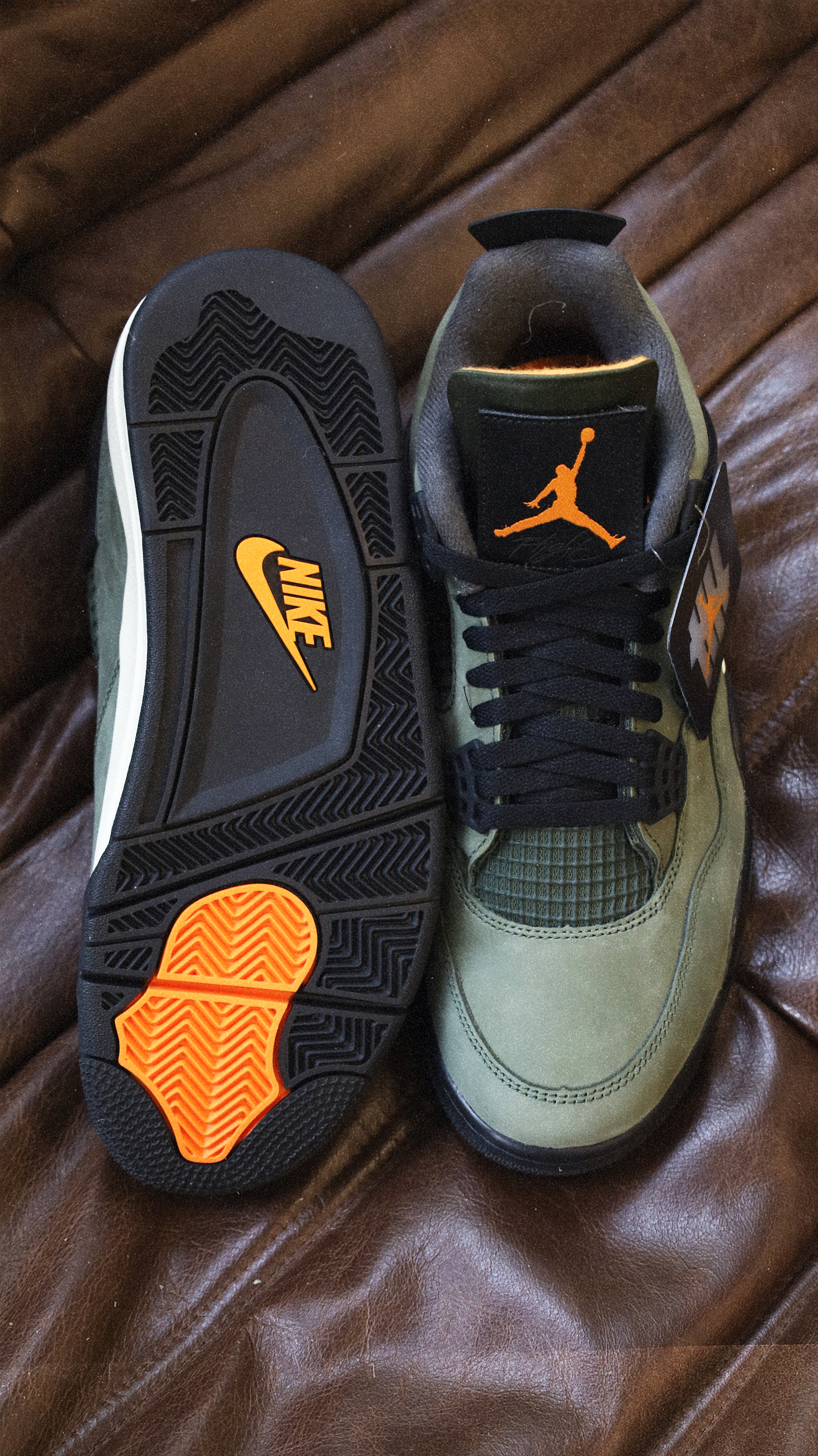 Jordan 4 Retro OG SP Undefeated (2025)