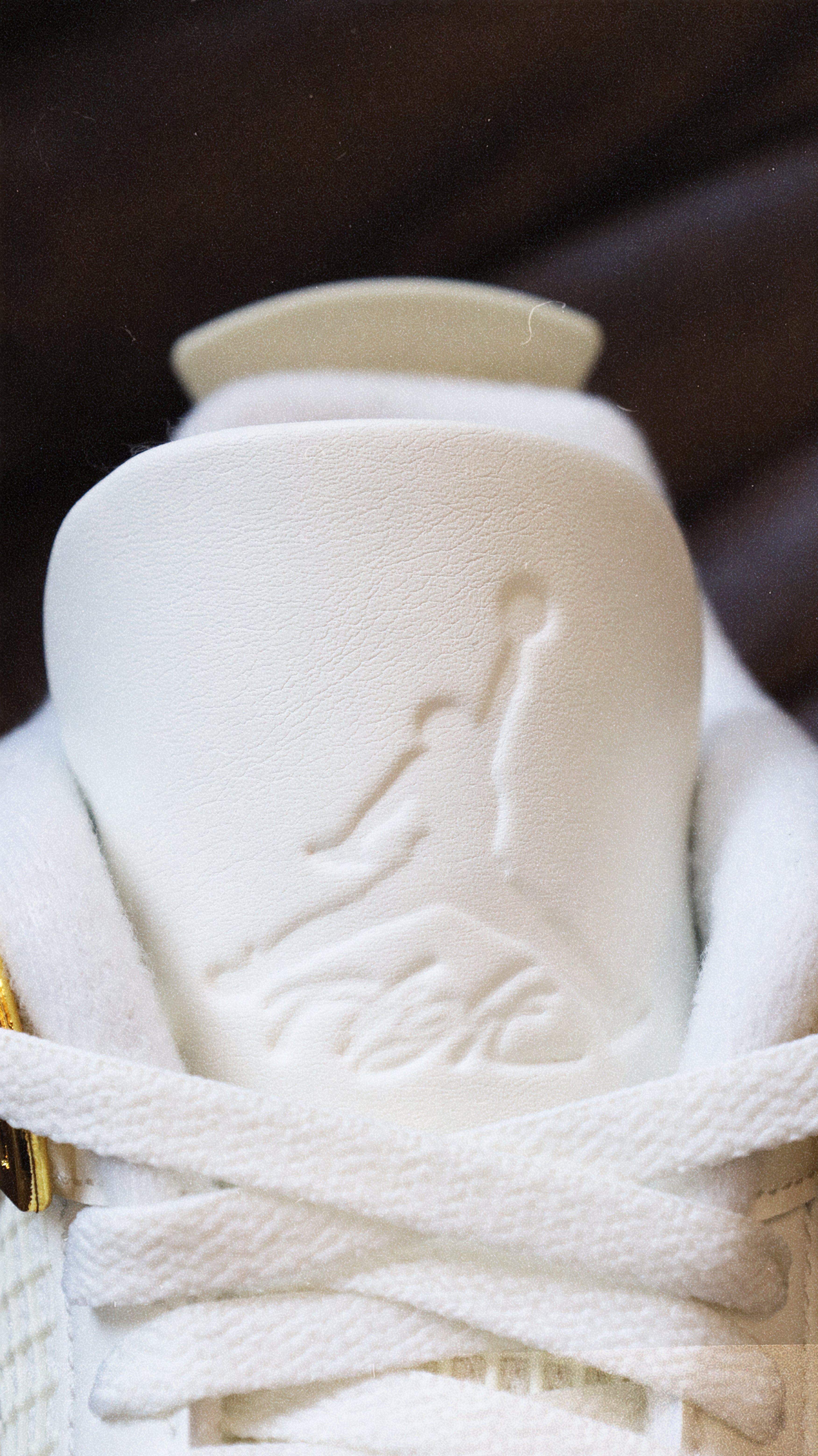 Jordan 4 Retro Metallic Gold (W)