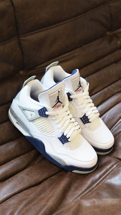 Jordan 4 Retro Midnight Navy