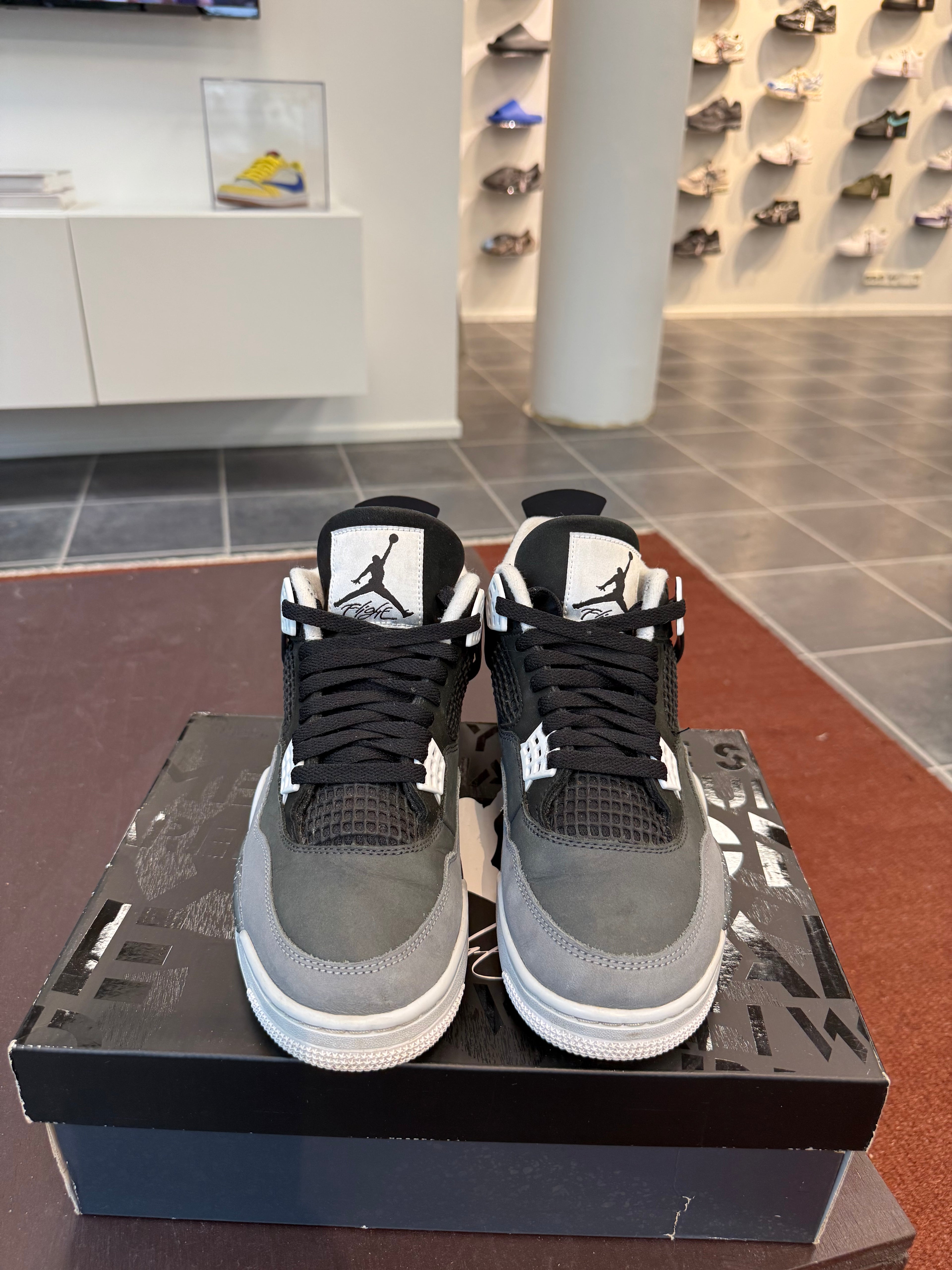 Jordan 4 Retro Oxidized Green (EU: 41)
