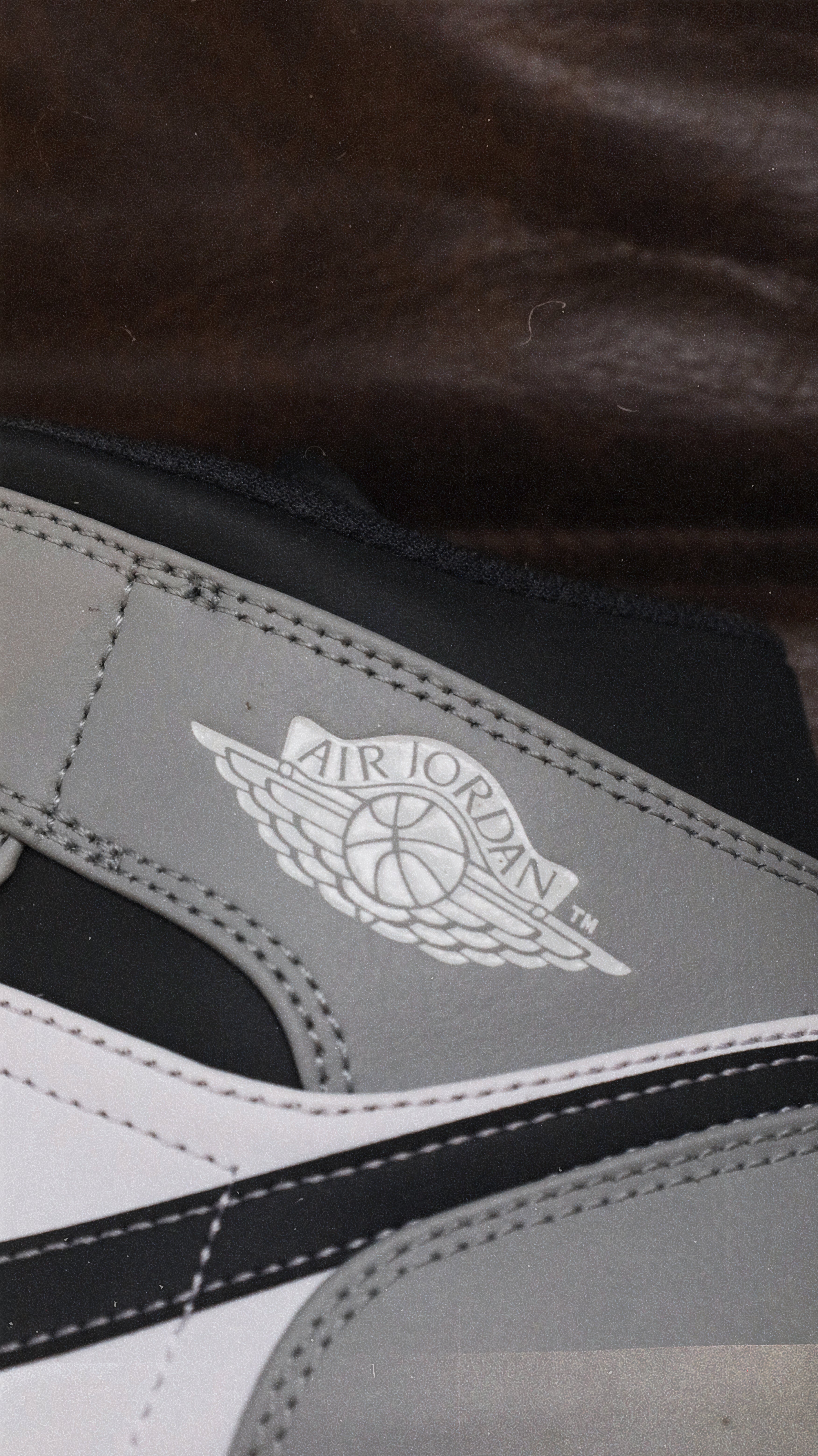 Jordan 1 Mid Light Smoke Grey Anthracite