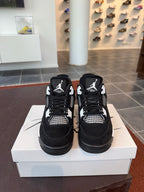 Jordan 4 Retro White Thunder (Eu: 42)