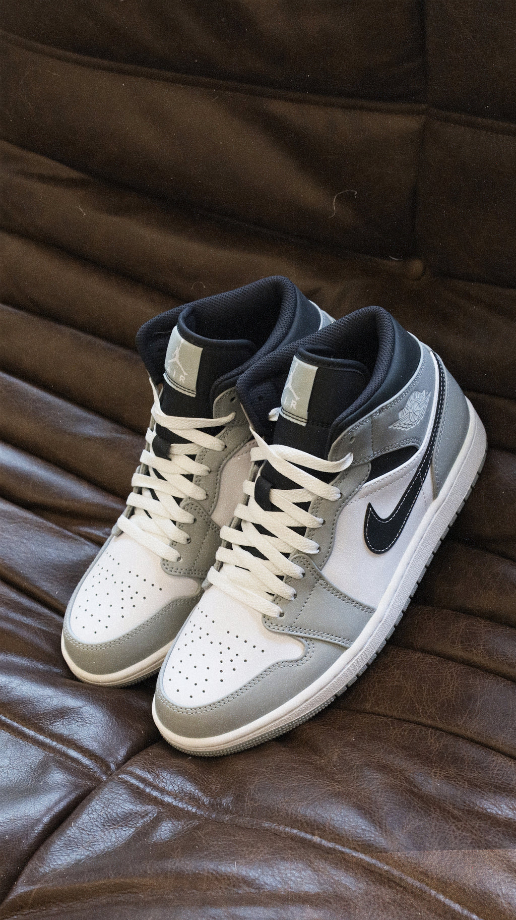 Jordan 1 Mid Light Smoke Grey Anthracite