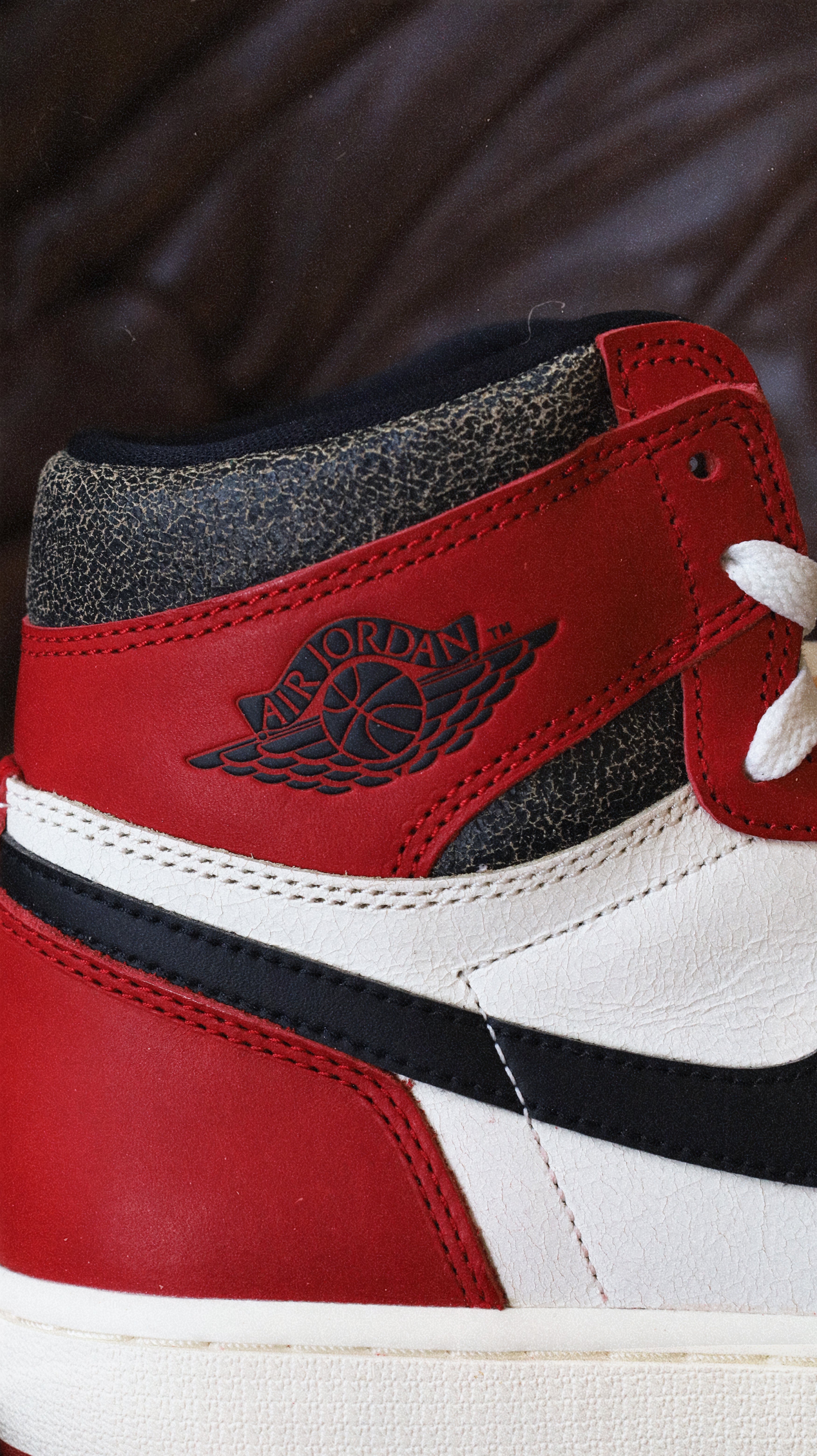 Jordan 1 Retro High OG Chicago Lost and Found