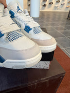 Jordan 4 Retro Oxidized Green (EU: 41)