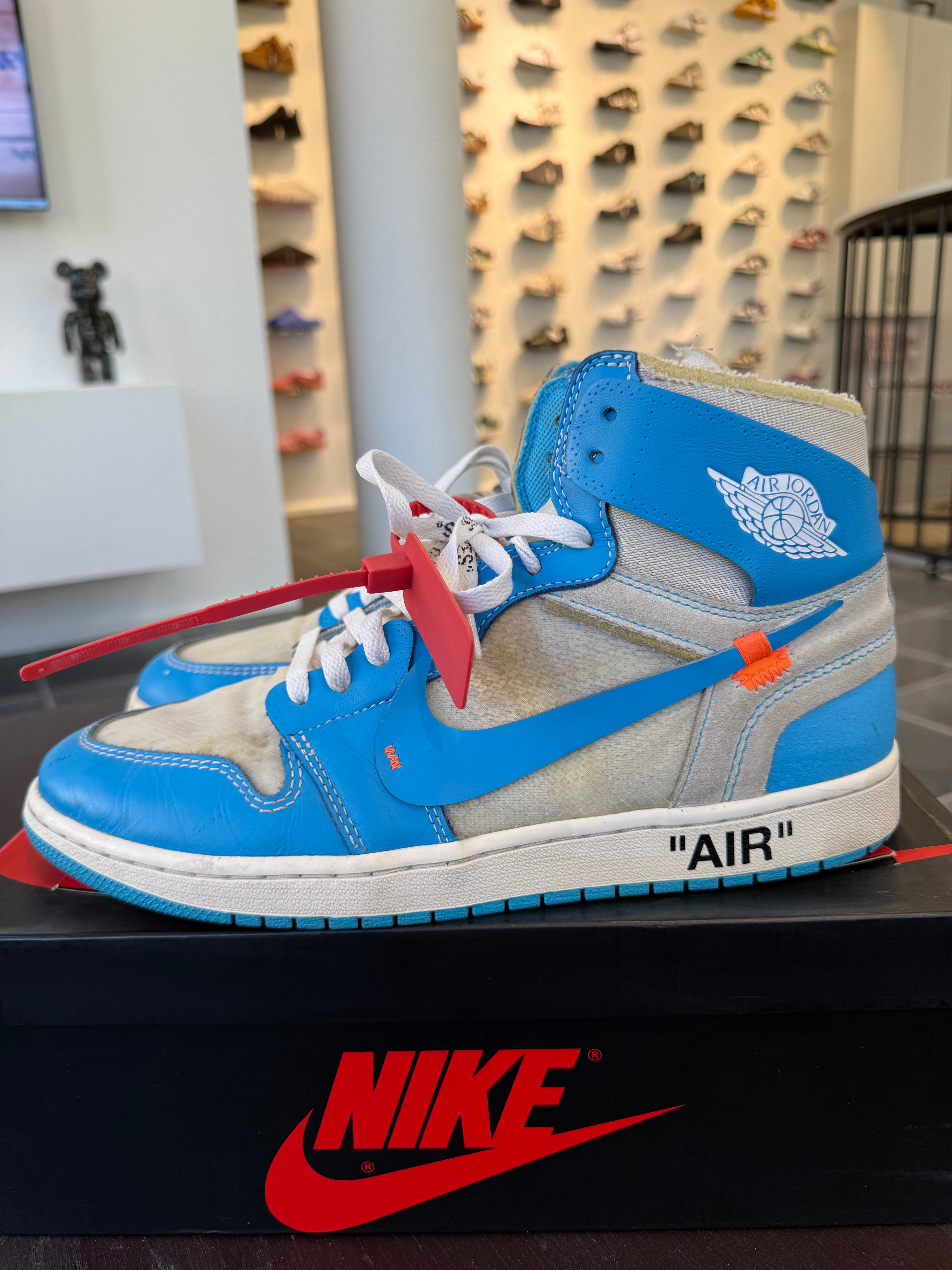 Jordan 1 Retro High Off-White University Blue (Eu:46)