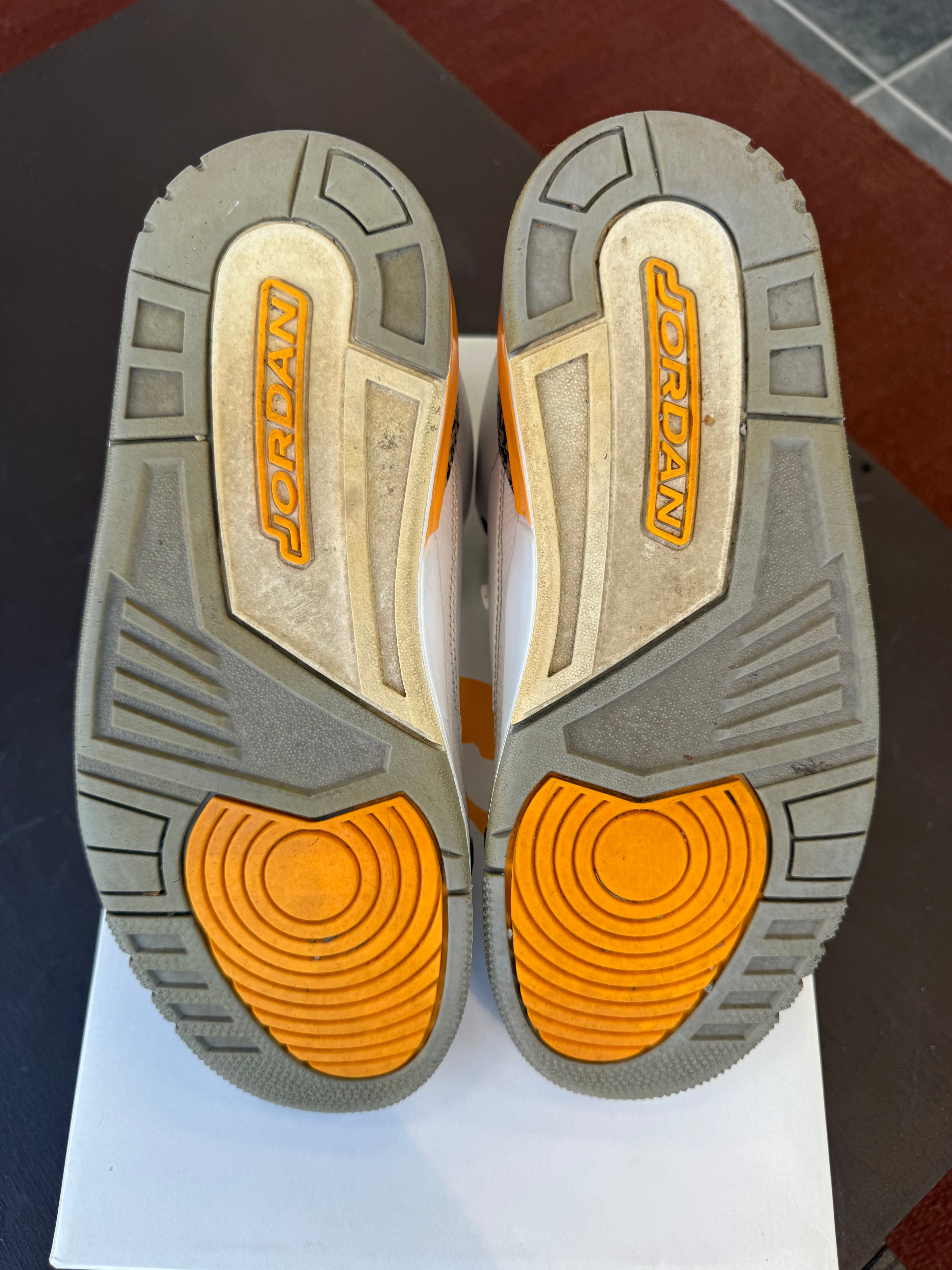Jordan 3 Retro Laser Orange (Eu: 41)