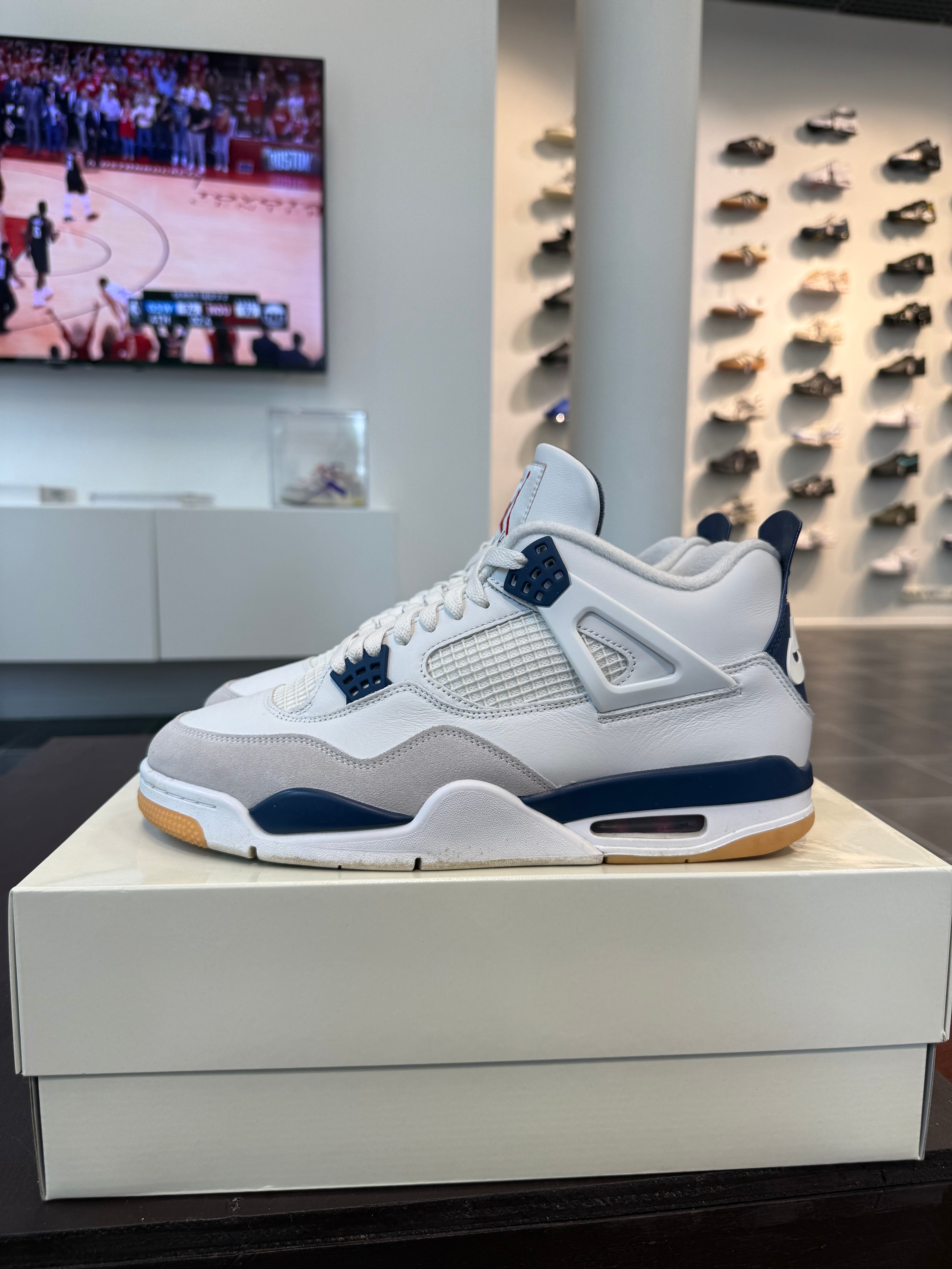 Jordan 4 Retro SB Navy (Eu: 45,5)