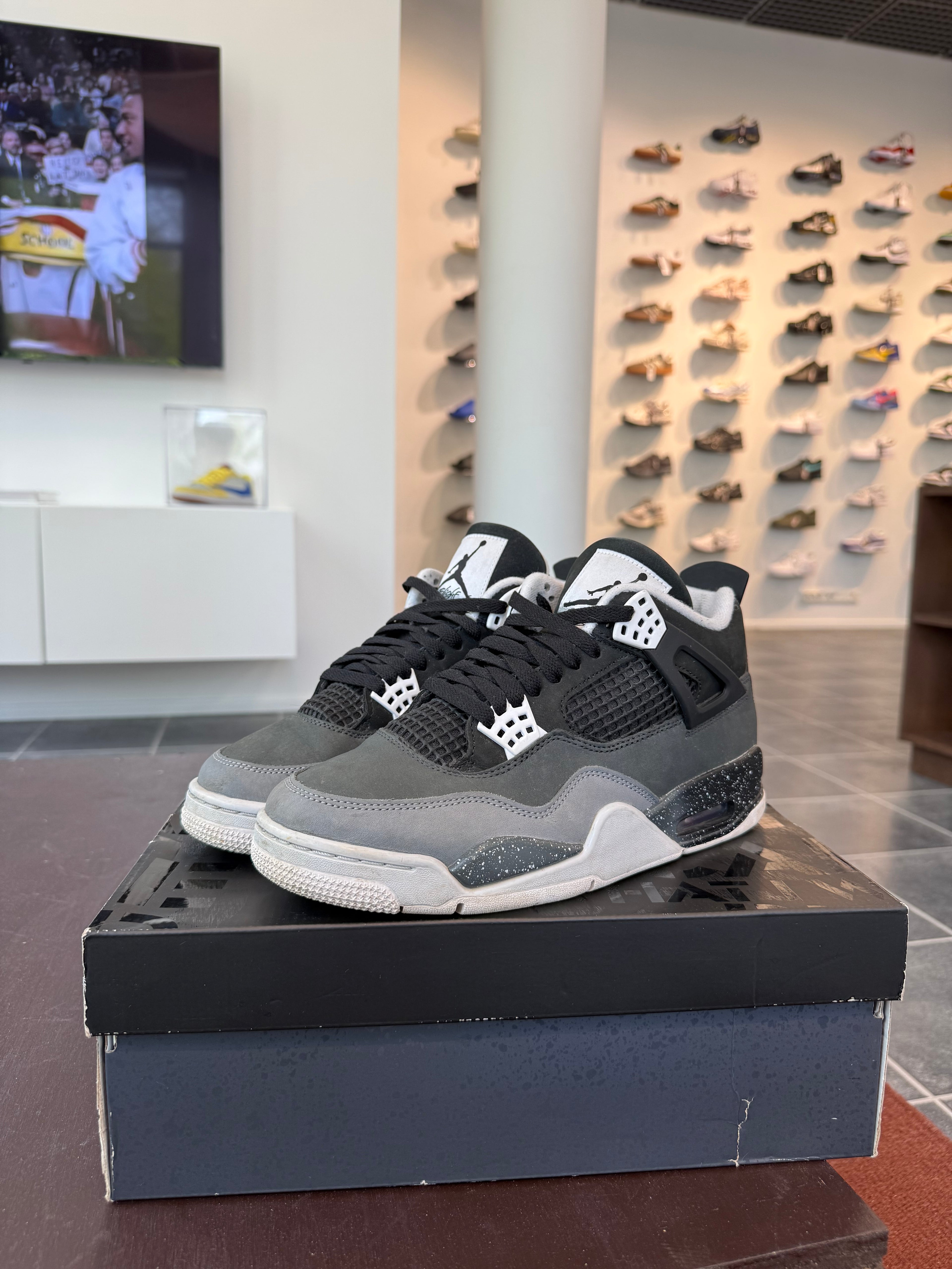 Jordan 4 Retro Fear (2024) (Eu: 42,5)