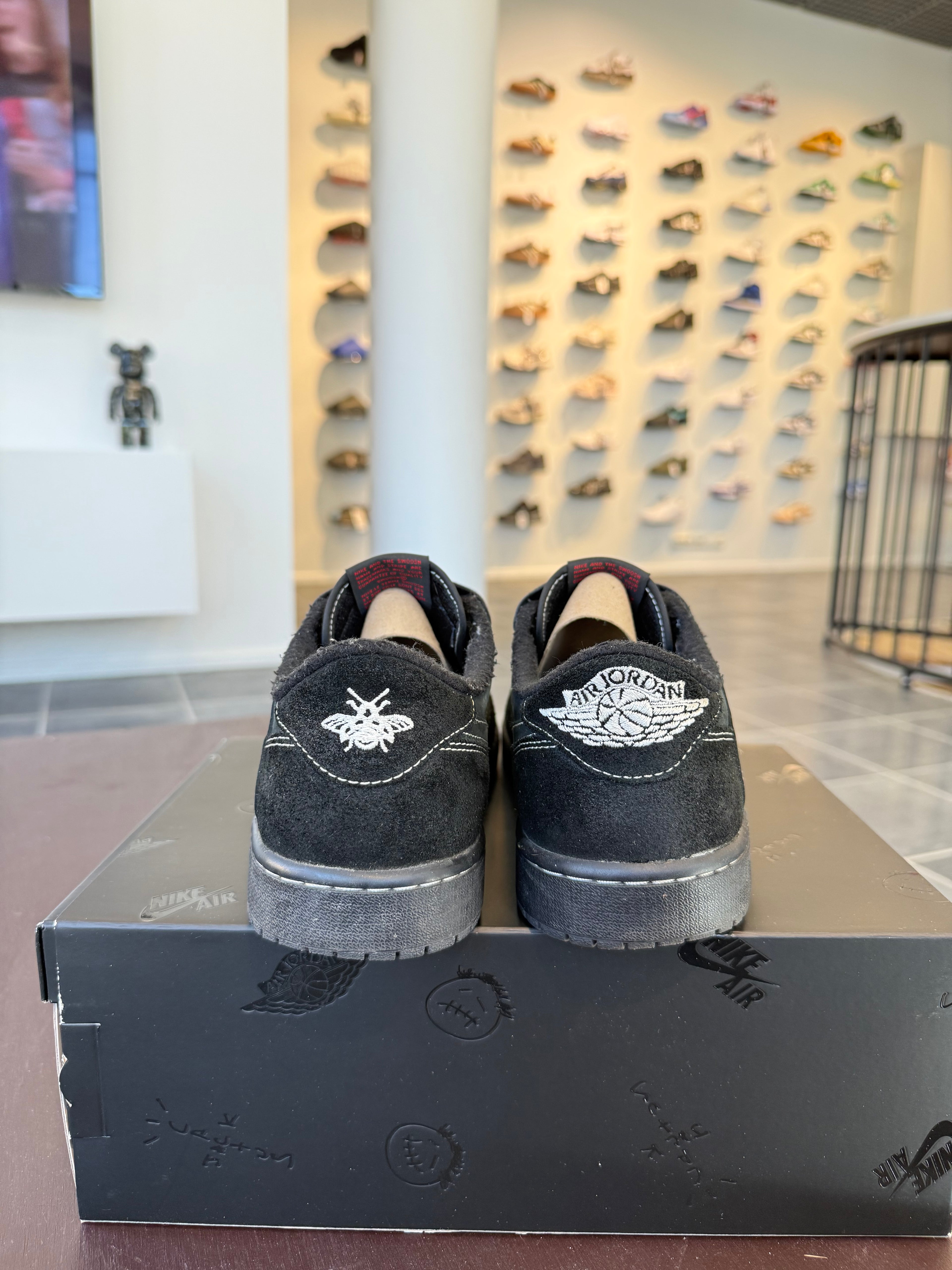 Jordan 1 Retro Low OG SP Travis Scott Velvet Brown (EU: 44)