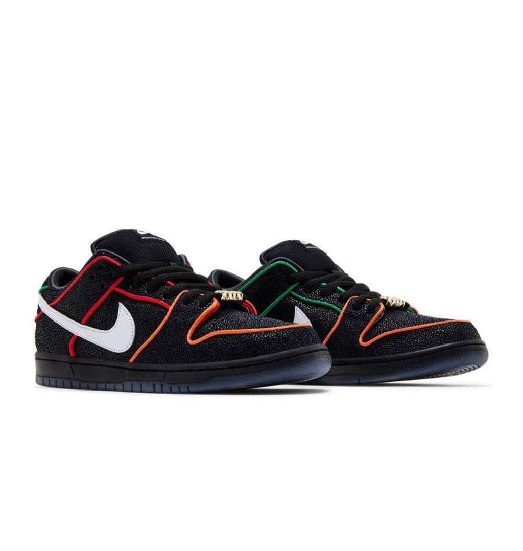 Nike SB Dunk Low Bronx Girls Skate