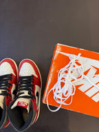 Jordan 1 Retro High OG Chicago Lost and Found (US: 10.5)