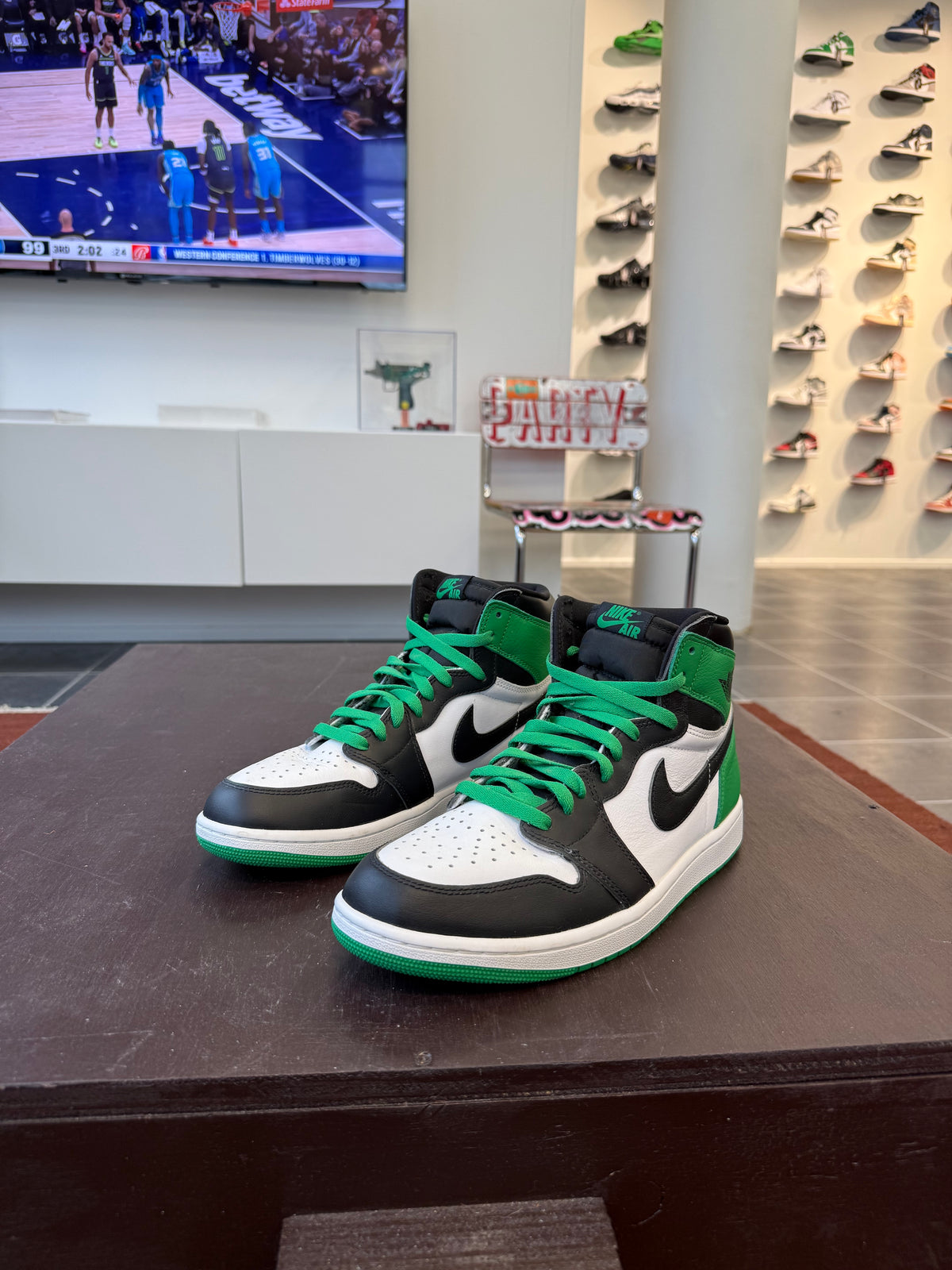Jordan 1 Retro High OG Lucky Green (Eu: 44,5)