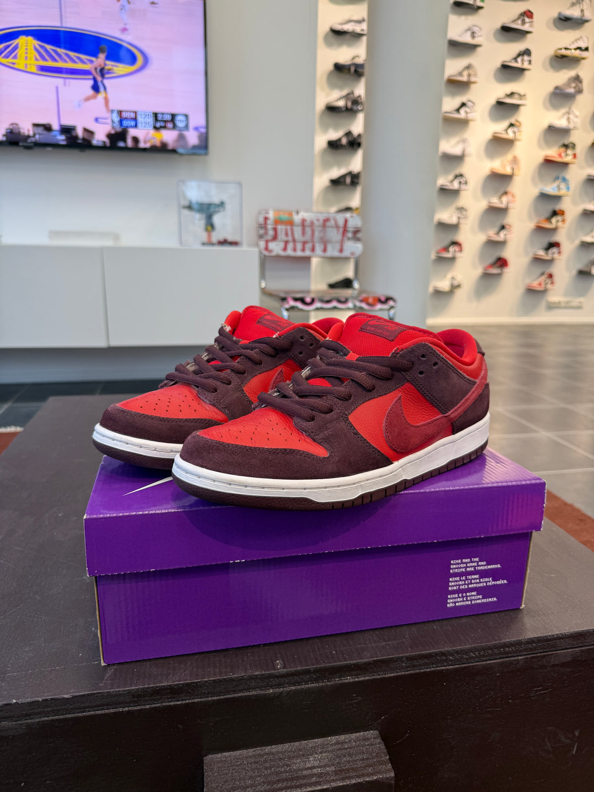 Nike SB Dunk Low Cherry (US: 10)