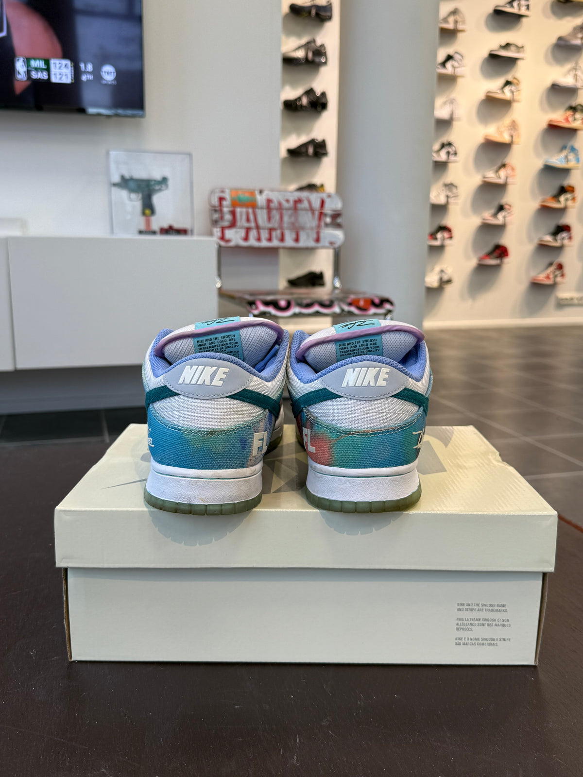 Nike SB Dunk Low Futura Laboratories Bleached Aqua (EU: 44)