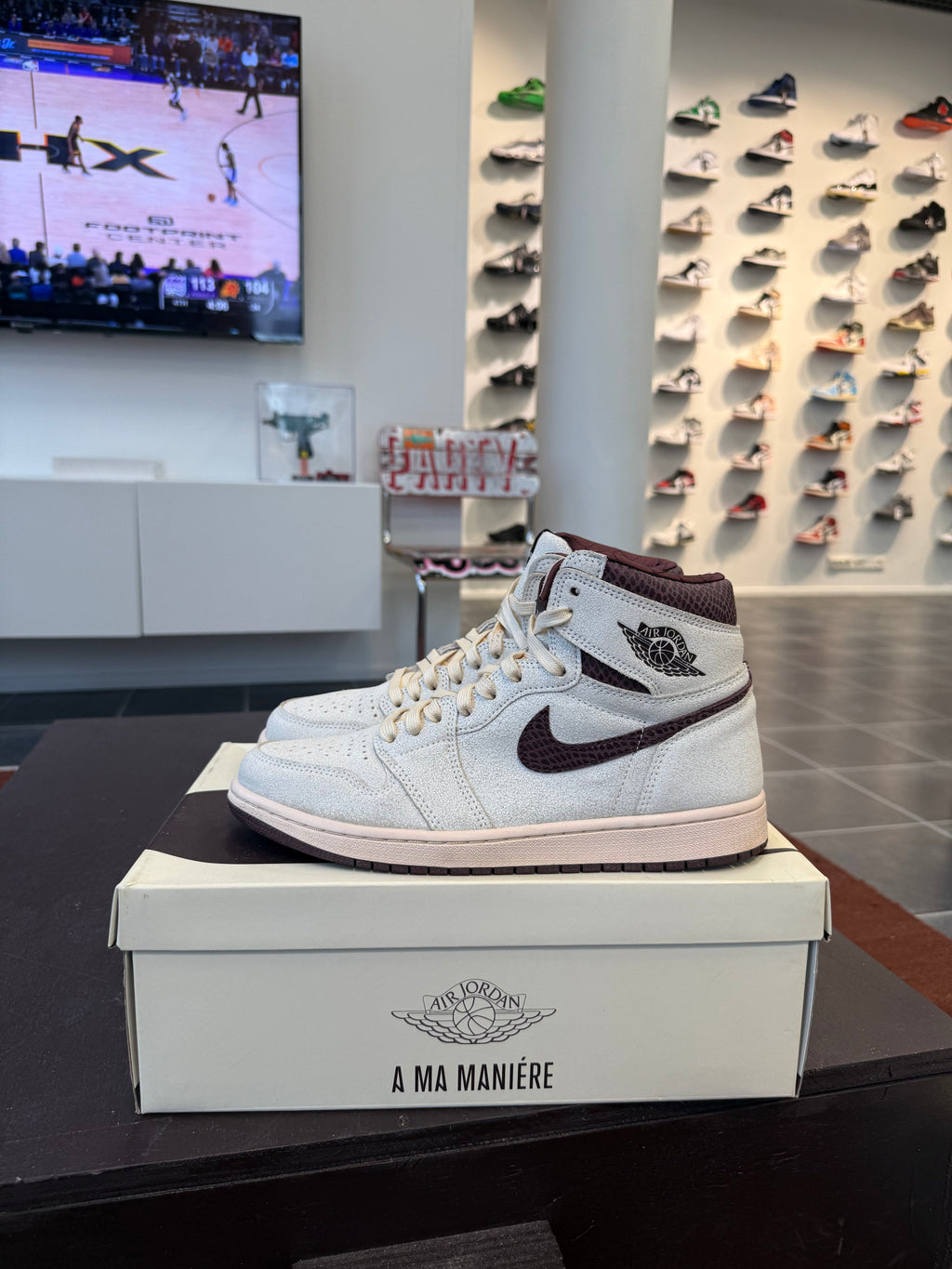Jordan 1 Retro High OG A Ma Maniére (US M 10.5)