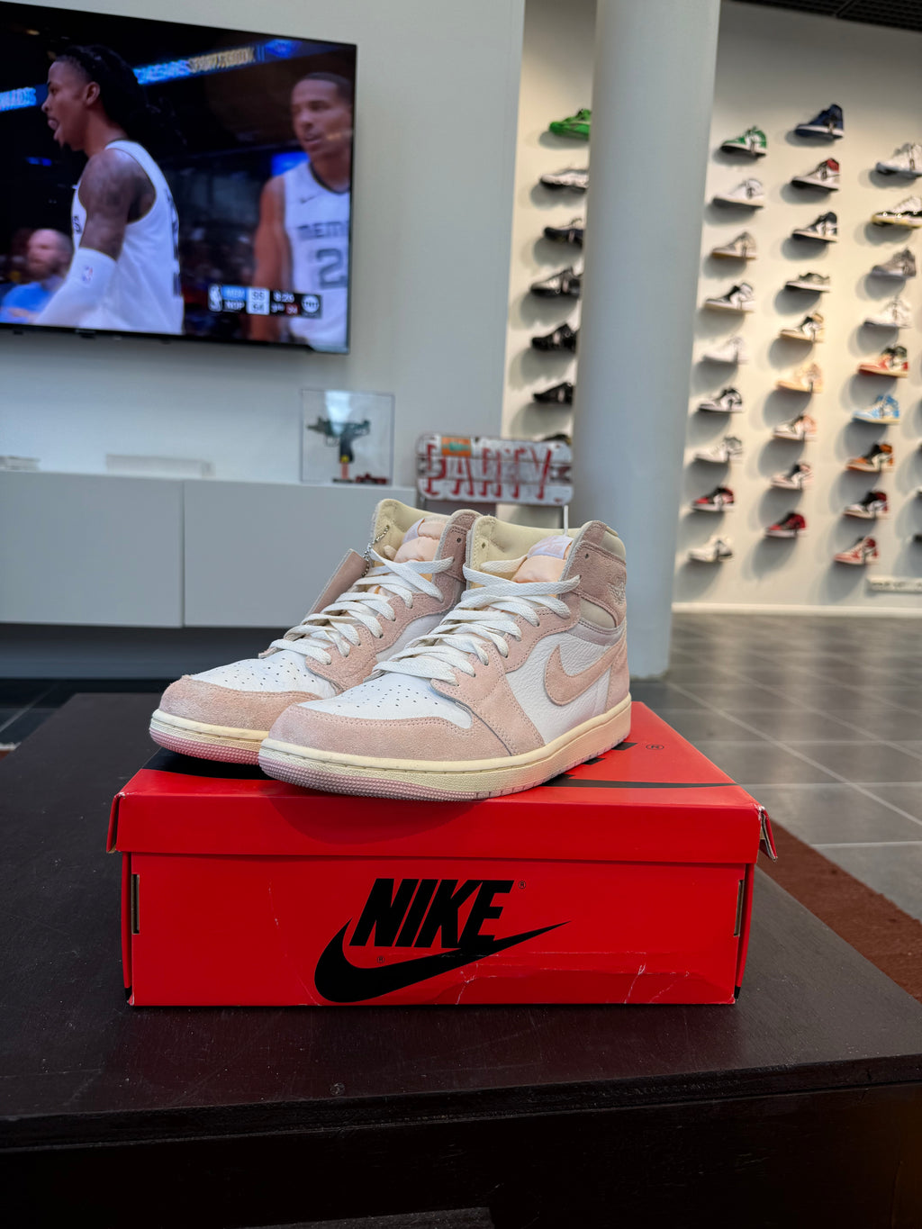 Jordan 1 Retro High OG Washed Pink (W) (Eu: 44,5)