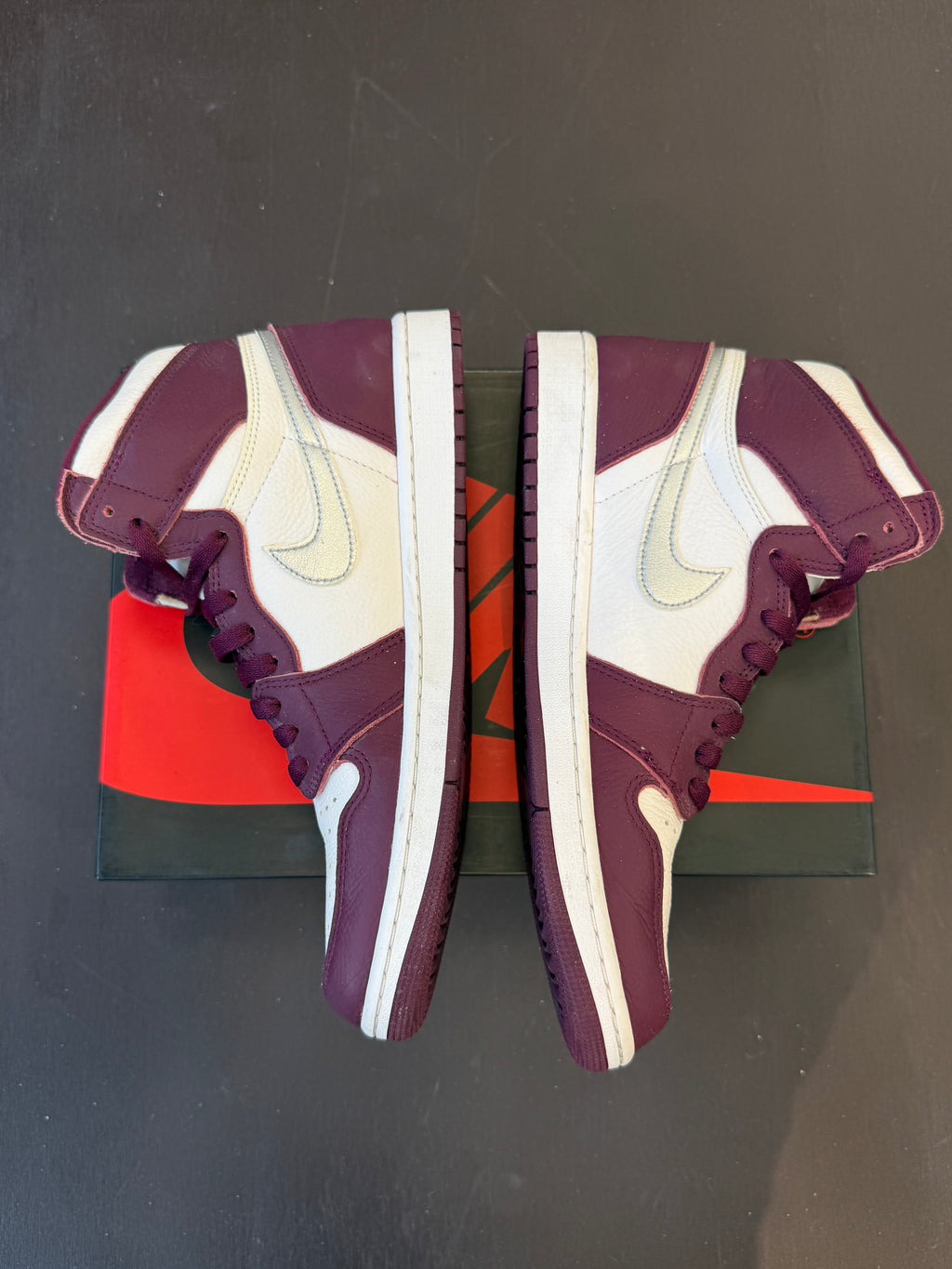 Jordan 1 Retro High OG Bordeaux (EU: 44.5)