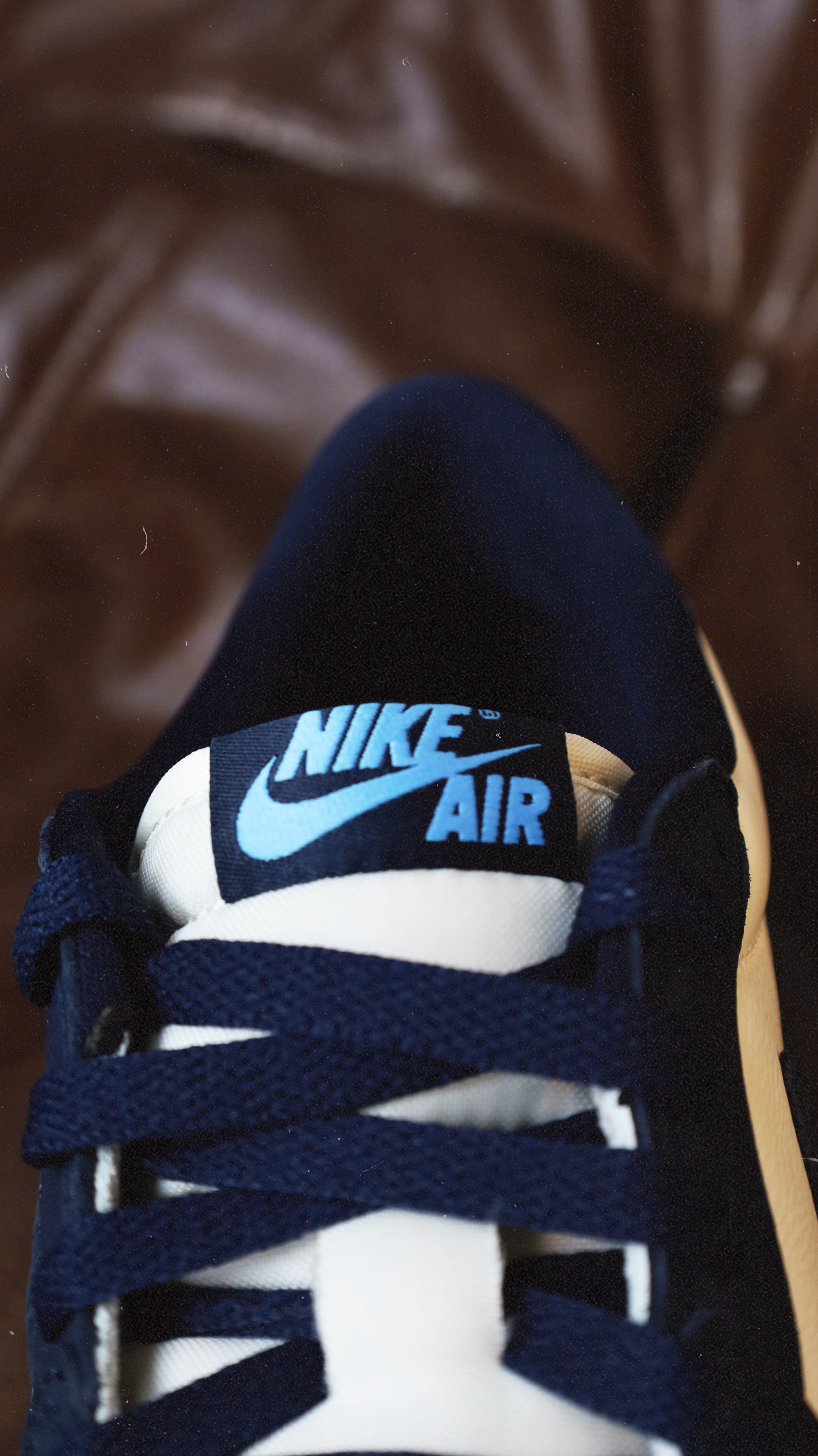 Jordan 1 Low OG Obsidian UNC