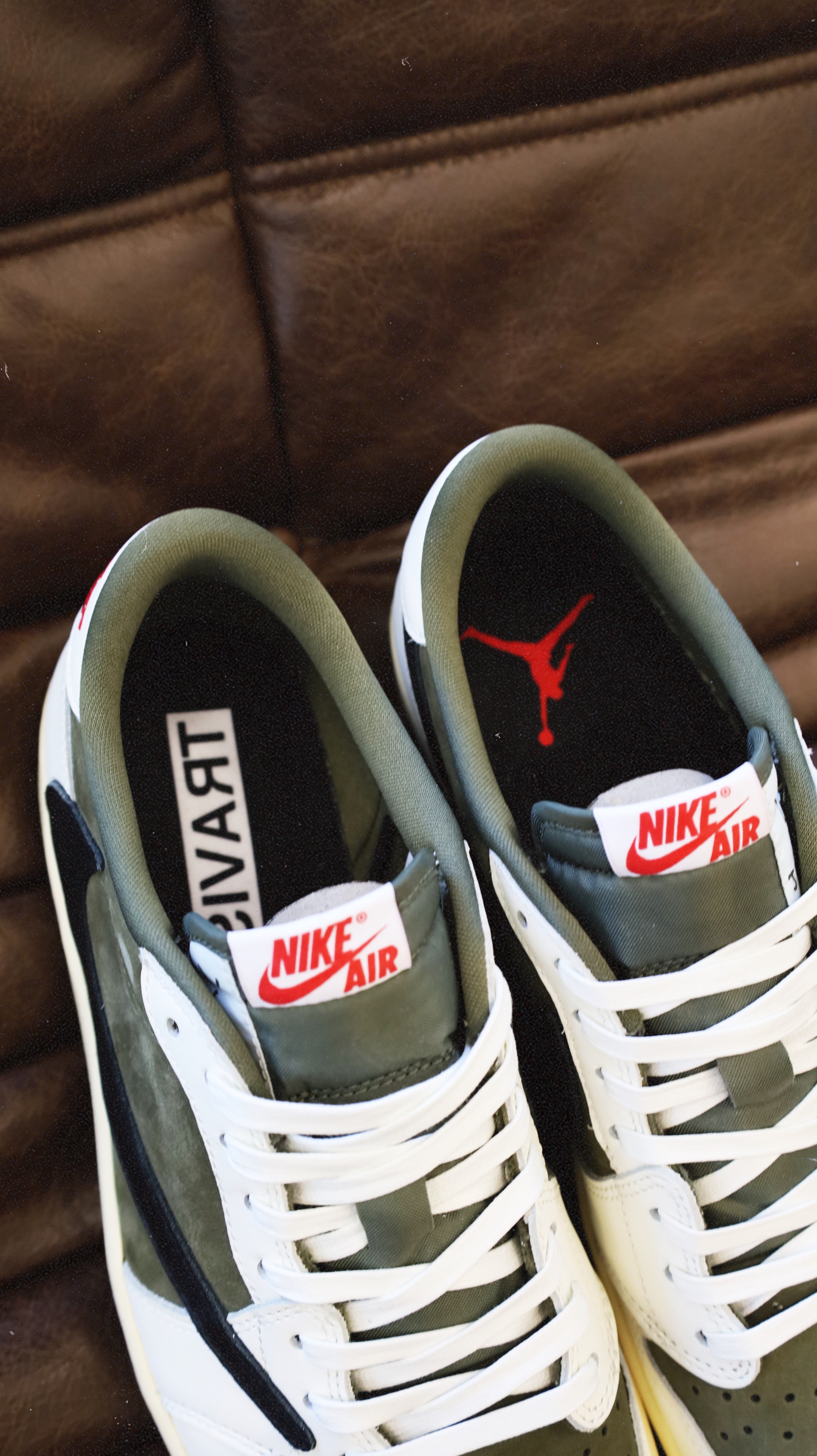 Jordan 1 Retro Low OG SP Travis Scott Medium Olive