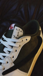 Jordan 1 Retro Low OG SP Travis Scott Medium Olive