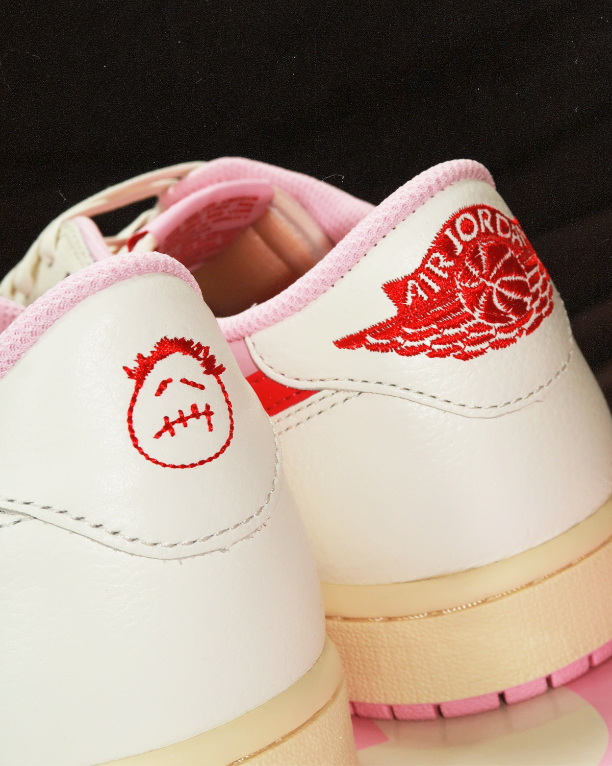 Jordan 1 Retro Low OG SP Travis Scott Sail Tropical Pink