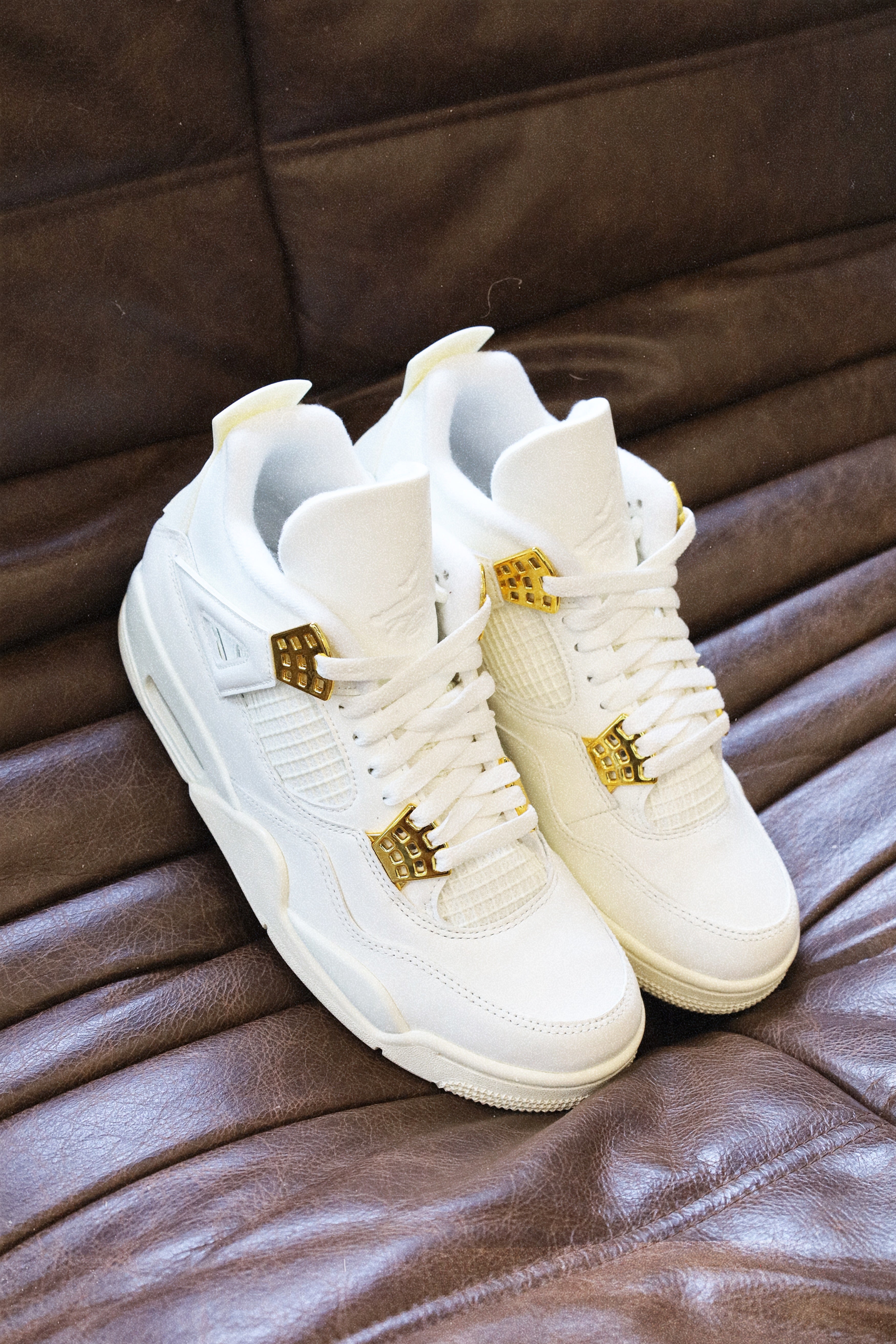 Jordan 4 Retro Metallic Gold (W)
